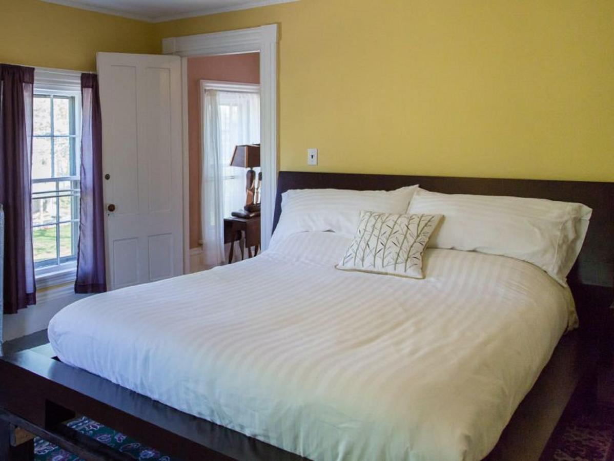 Old Parsonage Guest House 케네벙크포트 외부 사진